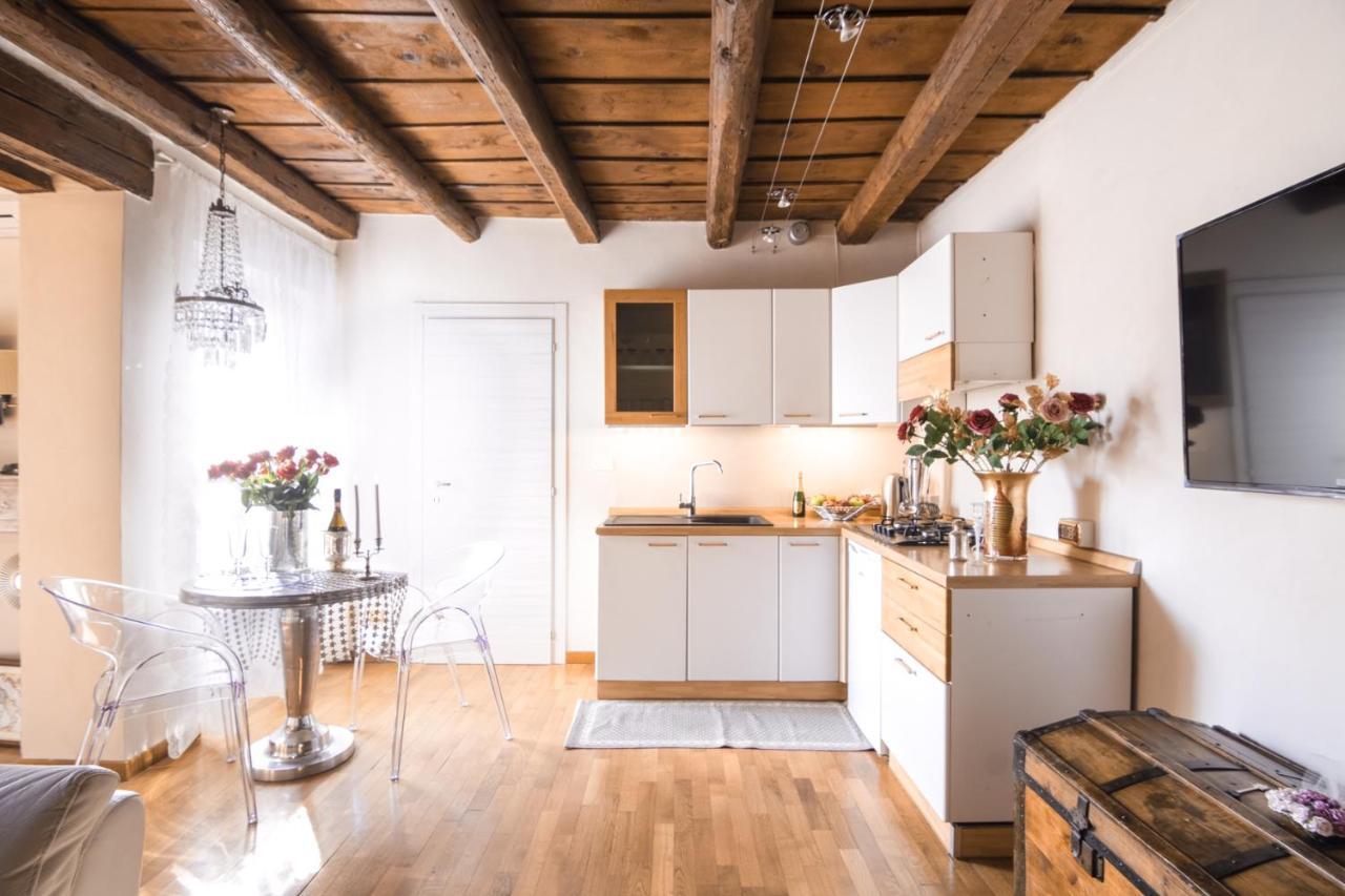 La Soffitta Di Giulietta - Design Loft Apartment Verona Luaran gambar